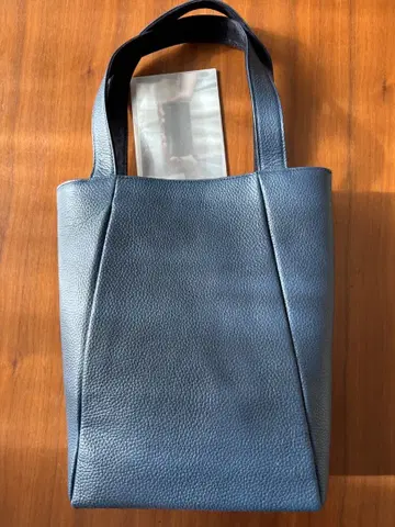 신진공방 SENNYU 미사용 새상품 루네트르 네이비 토트백 천연 가죽