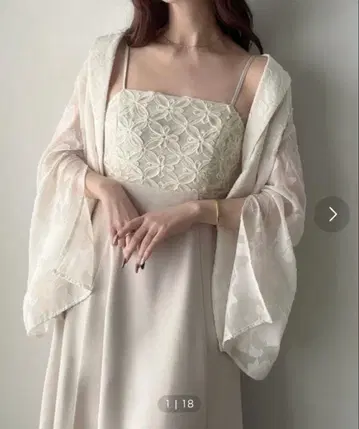 Meiru 플라워 컷 뷔스티에 플레어 원피스