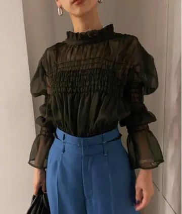 아메리 SHEER VOLUME SHIRRING TOP