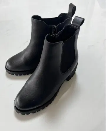 천연 가죽 숏부츠 블랙 23.0 블랙 시착만 한 상품 사이드 고어 부츠