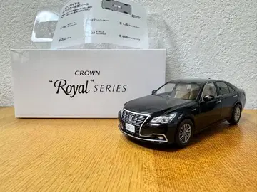 도요타 크라운 로얄 살롱 G 컬러 샘플 미니카 1/30