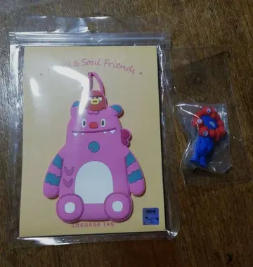 미야쿠미야쿠 피규어 HECHI 핑크 몬스터 러기지 택