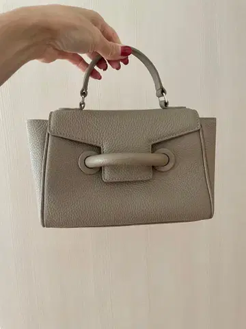 VASIC 베이지 가죽 숄더백