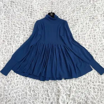 개럴개런트 페플럼 개더 터틀 니트 워셔블 블루 23AW