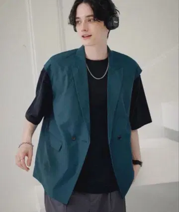 [ 새상품급!! ] RAGEBLUE 조젯 베스트 슬리브리스 베스트 프리