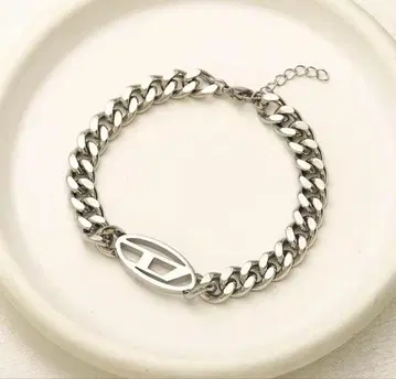D 로고 체인 팔찌