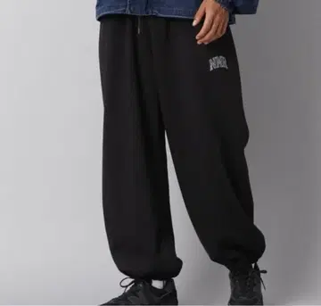 niko and - [NUMERALS] 속기모 배색 팬츠