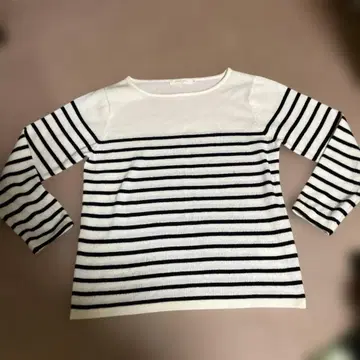 화이트 블랙 스트라이프 7부 소매 니트