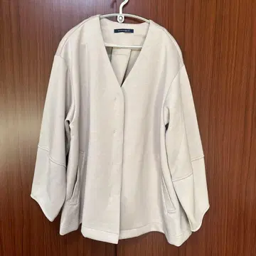 미사용 마블왈츠 분또 소재 노카라 자켓 라이트 베이지