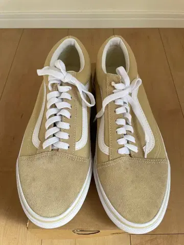 Vans 베이지 스니커즈