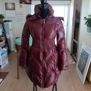 타트라스 버건디 다운 코트