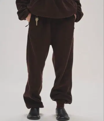 이지 플리스 팬츠 브라운