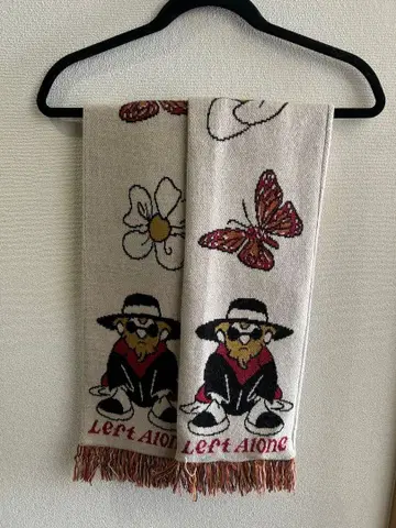 레프트 얼론 머플러