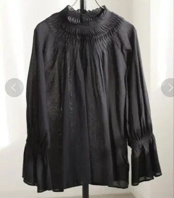 코튼 보일 턱 프릴 블라우스