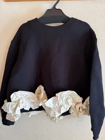 그레디 브릴리언트 긴팔 맨투맨