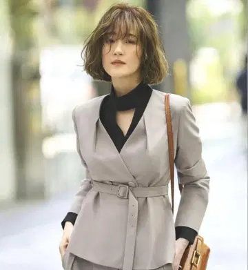 [ 새상품급 ] 페플럼 자켓 & 팬츠 셋업 포멀 세레모니 수트 L