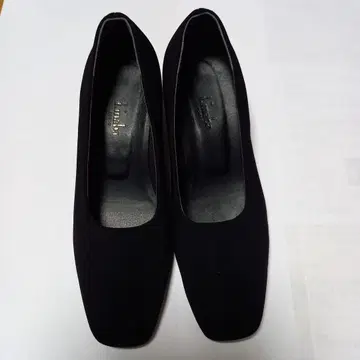 펌프스 블랙(t.inaba)