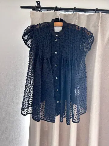 sacai 자수 레이스 니트 셔츠 반팔