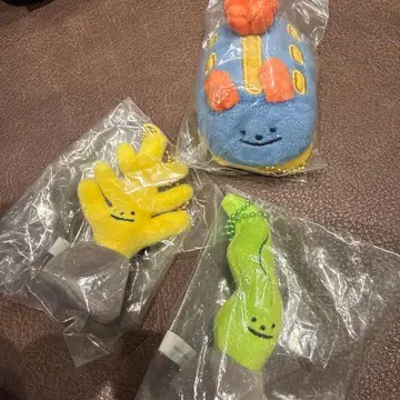 캡슐 토이 세트 3개 컬러풀