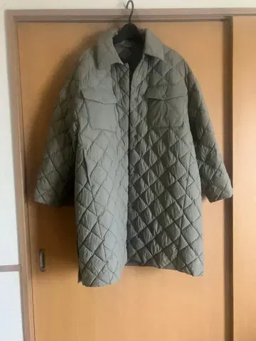 UNIQLO C 퍼프 테크 오버사이즈 퀼트 코트