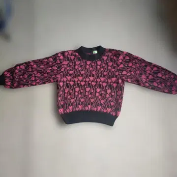 히츠지야 삿포로 새상품급 하트 무늬 긴팔 니트