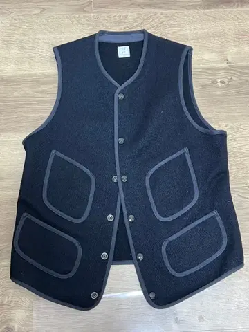 아나토미카 브라운즈 비치 베스트 40