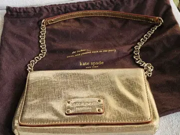 새상품급 kate spade 골드 클러치백