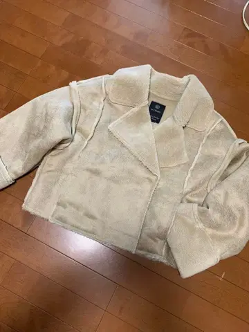 베이지 플리스 숏 자켓 M 사이즈