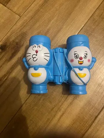 도라에몽 쌍안경 파랑 대만