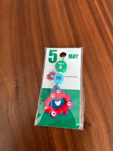 미야쿠미야쿠 굿즈 생일 스트랩