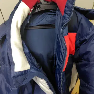 TOMMY HILFIGER 다운 자켓