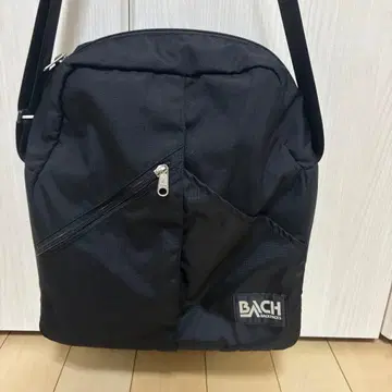 새상품급 BACH CHRISSIE BAG 숄더백 블랙