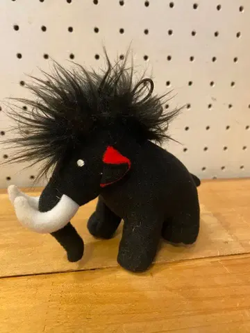 MAMMUT 봉제 인형 참