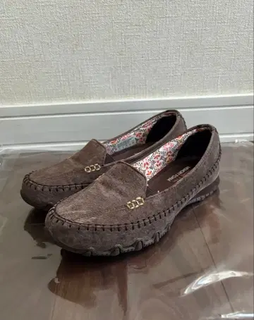 스케쳐스 스웨이드 스니커즈 로퍼 모카신 슬립온 24.0