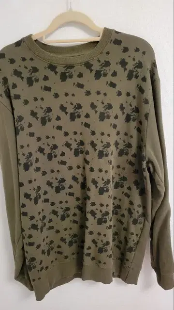 4일 파격 할인!! BREAKBOUNCE 카모플라쥬 패턴 트레이닝복 XL