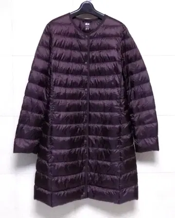 유니클로 V넥 울트라 라이트 다운 코트 L 보르도색