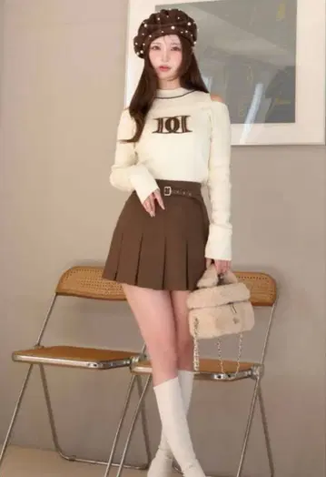 darich 세미 와이드 플리츠 테일러드 미니 스커트 M 사이즈