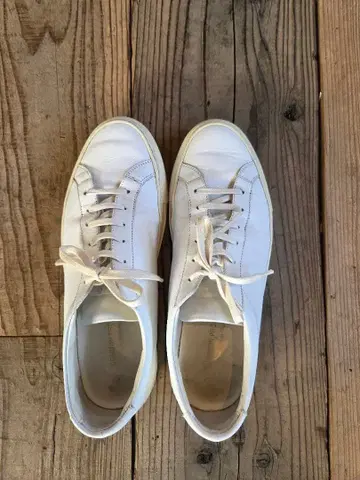 커먼 프로젝트 화이트 스니커즈