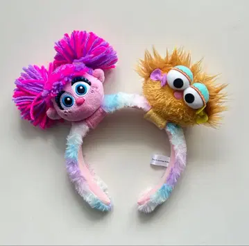 유니버셜 애비 조이 머리띠