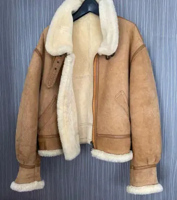 새상품급 무스탕 자켓