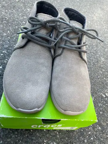 크록스 그레이 스웨이드