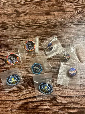 NASA 핀 배지 8개 세트
