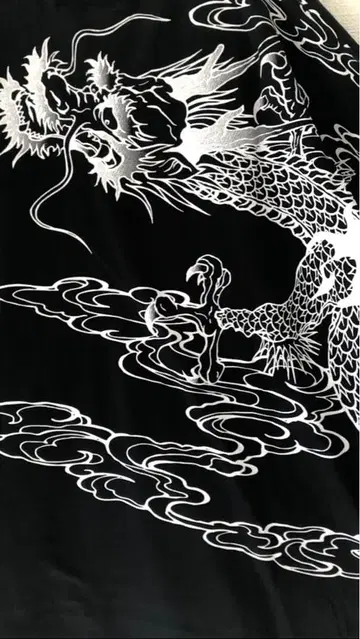 [ 택 포함 ] 카라쿠리타마시 긴팔 T셔츠 4L 사이즈 프린트 디자인