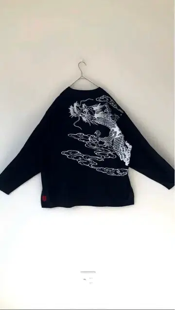 [ 택 포함 ] 카라쿠리타마시 긴팔 T셔츠 4L 사이즈 프린트 디자인