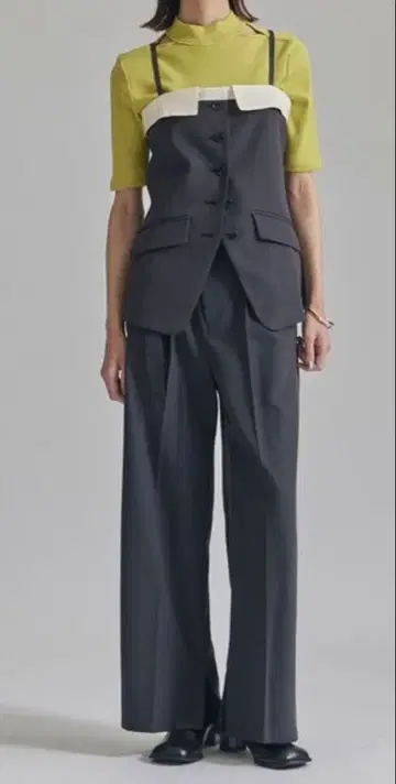 블랙 팬츠 셋업 팬츠 부분