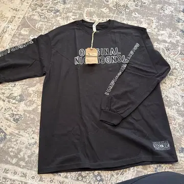 텐더로인 블랙 긴팔 T셔츠 XL