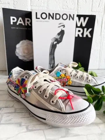 한 점뿐인 핸드메이드 컨버스 로우컷 스니커즈 24cm