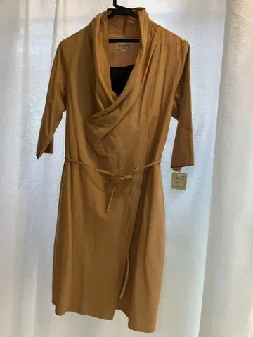 ADIEU TRISTESSE 카키 원피스