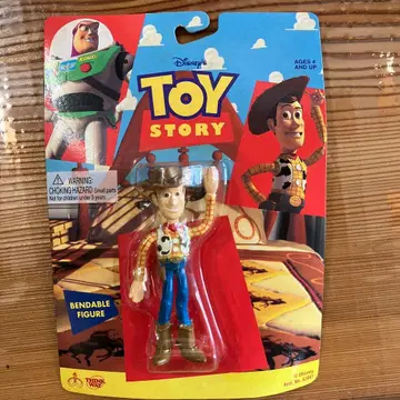 토이 스토리 우디 피규어
