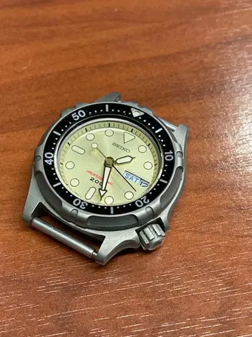 SEIKO 프로페셔널 7C43-6A00 티타늄 200M